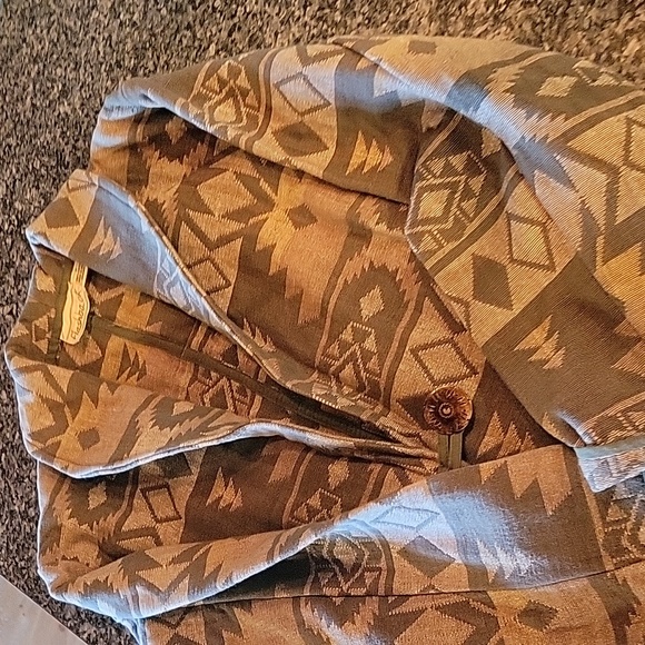 Adorable jacket by Flashback - Picture 4 of 10